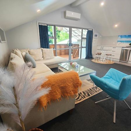 Welcome To Howick Auckland Exterior photo
